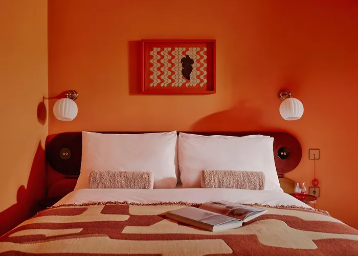 Hotel Ember Locke Kensington